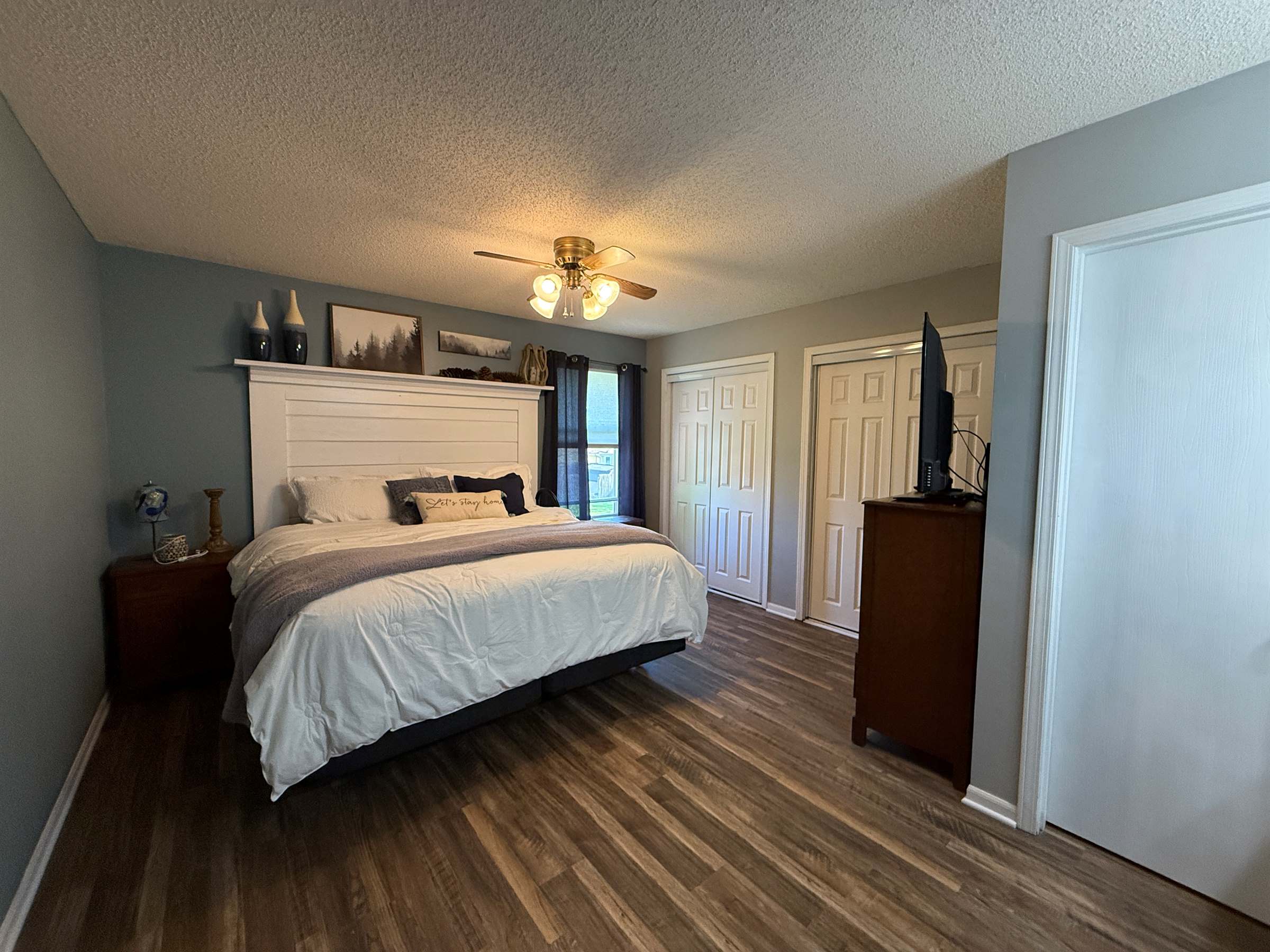 7408 SW 27th St, Topeka, KS 66614