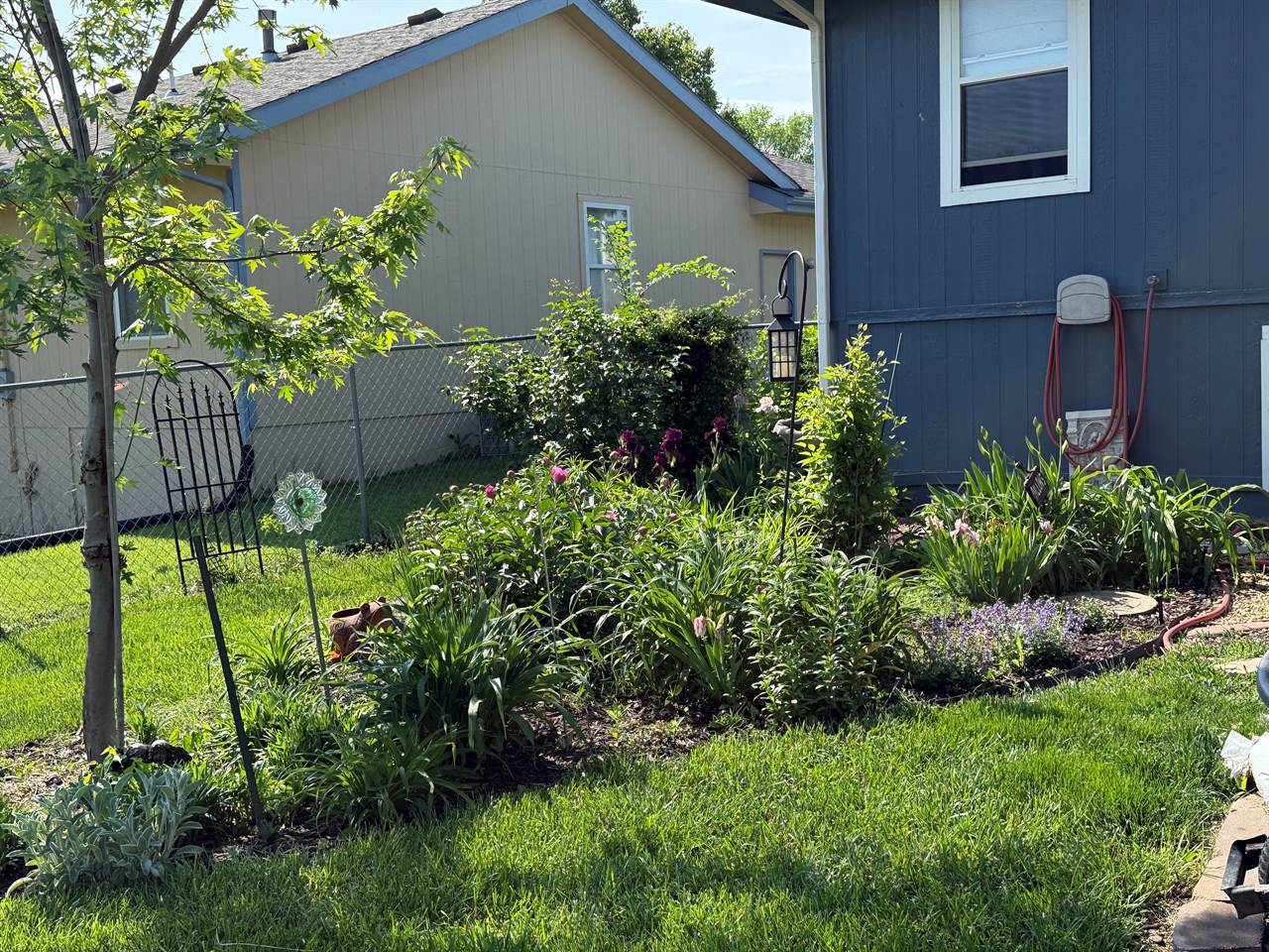 7408 SW 27th St, Topeka, KS 66614