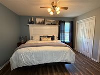 7408 SW 27th St, Topeka, KS 66614