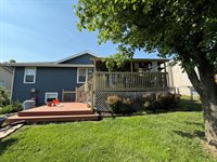 7408 SW 27th St, Topeka, KS 66614