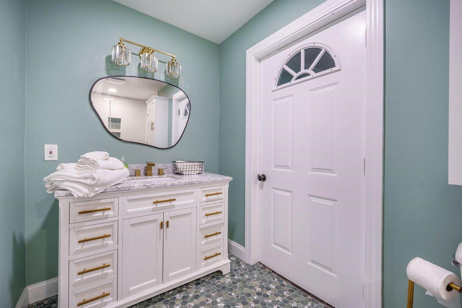 1537 Litzler Drive, Manning, SC 29102