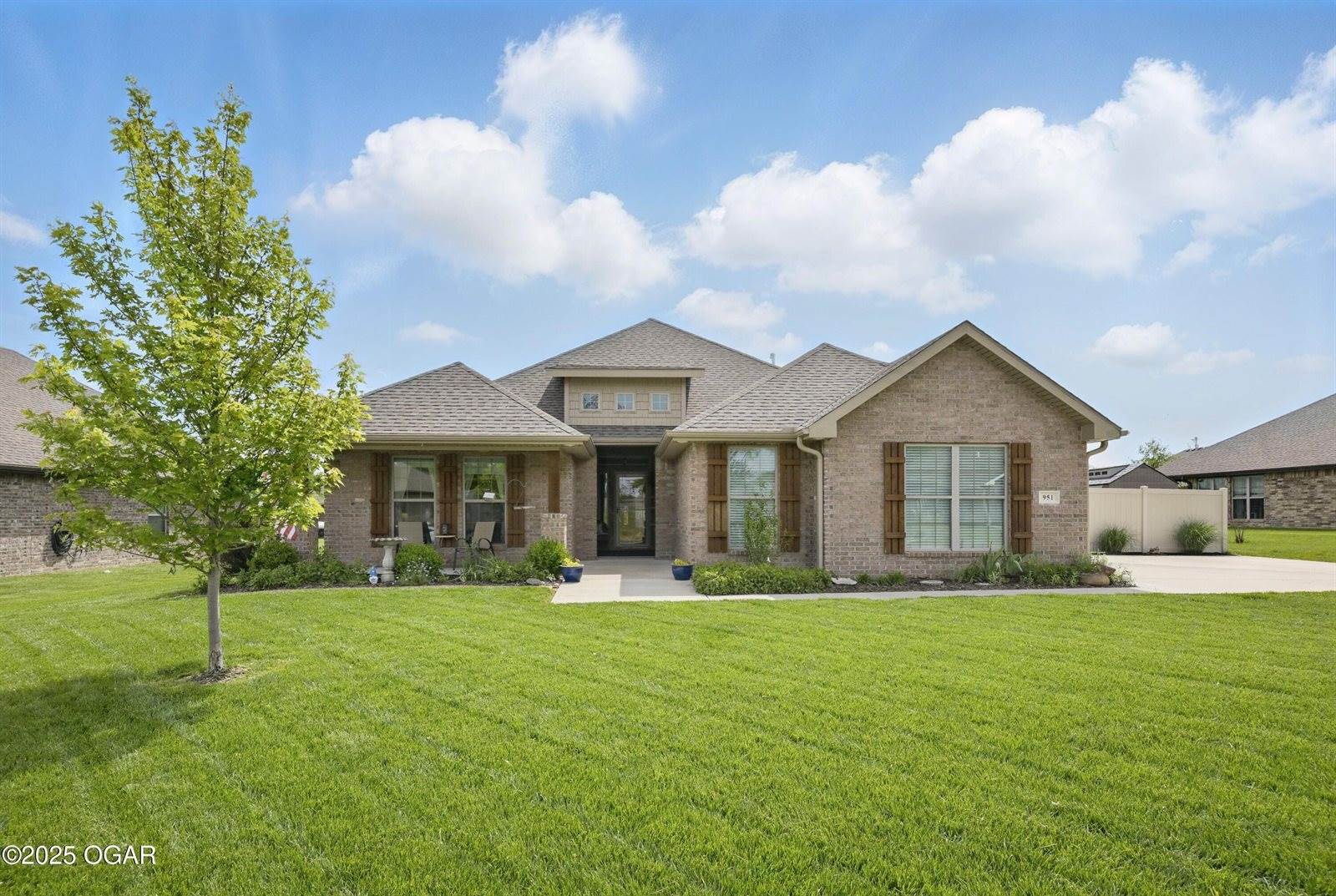 951 Lakeview Drive, Webb City, MO 64870