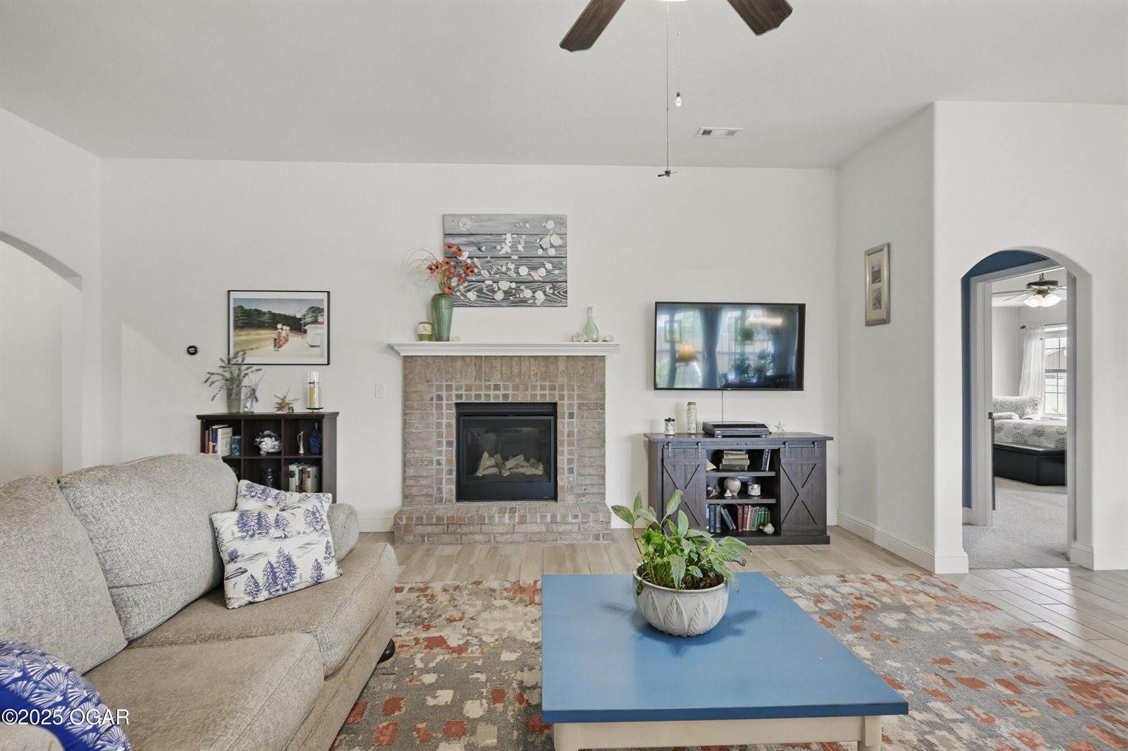 951 Lakeview Drive, Webb City, MO 64870