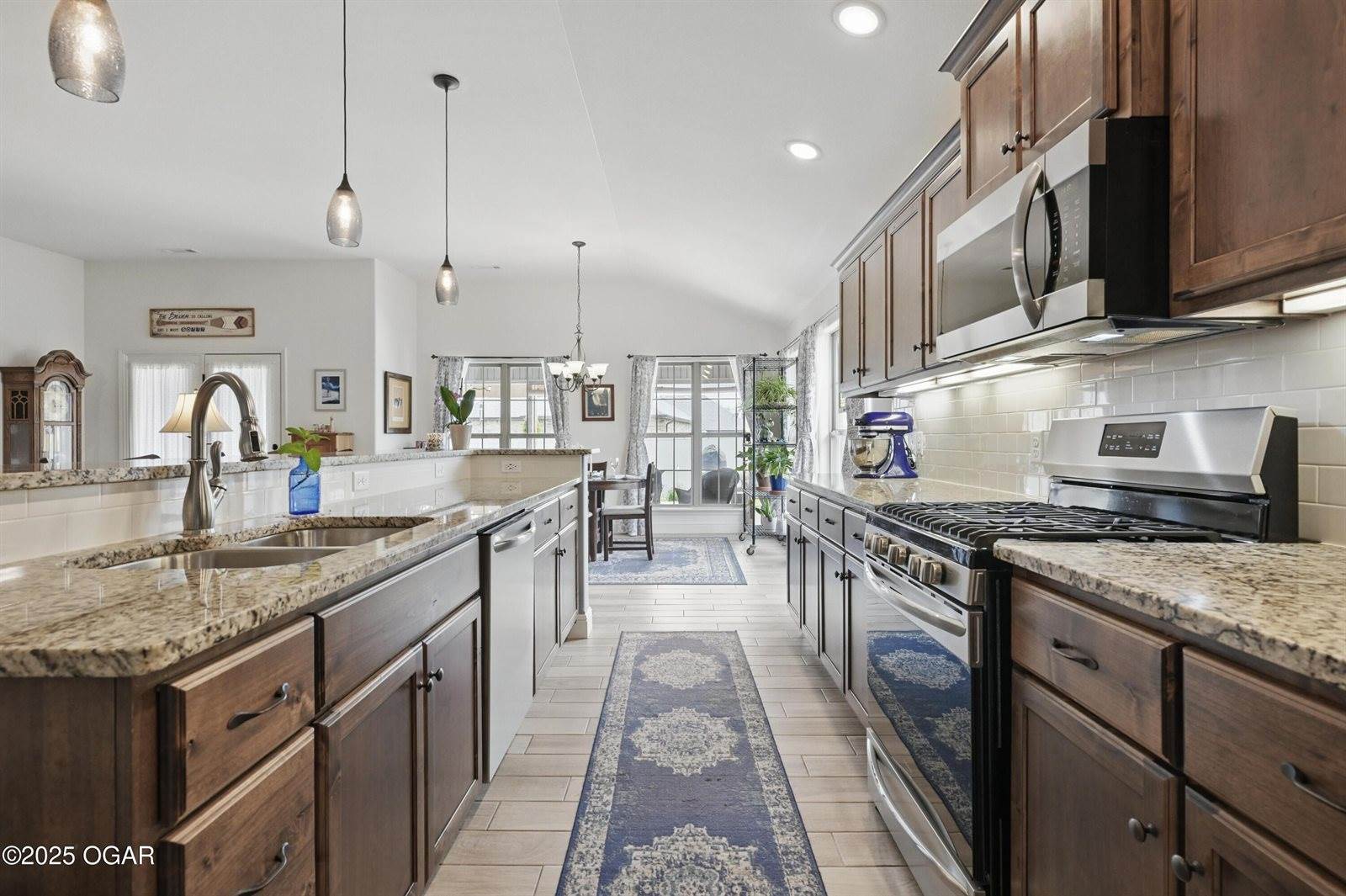 951 Lakeview Drive, Webb City, MO 64870