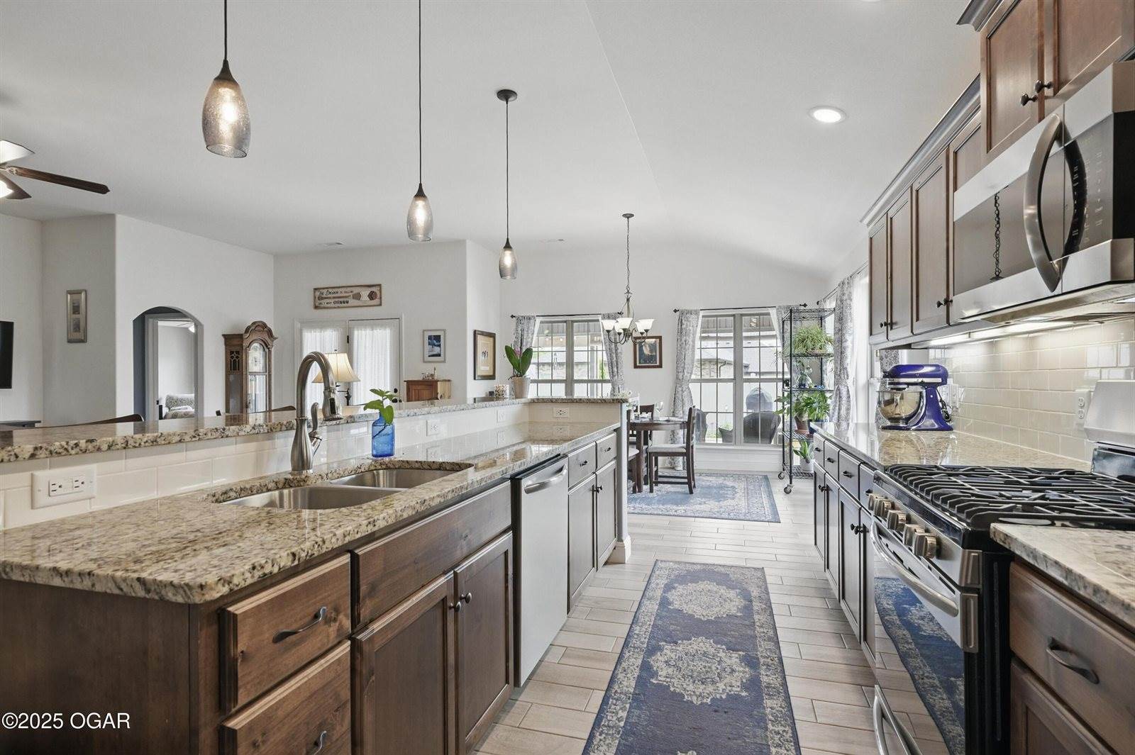 951 Lakeview Drive, Webb City, MO 64870