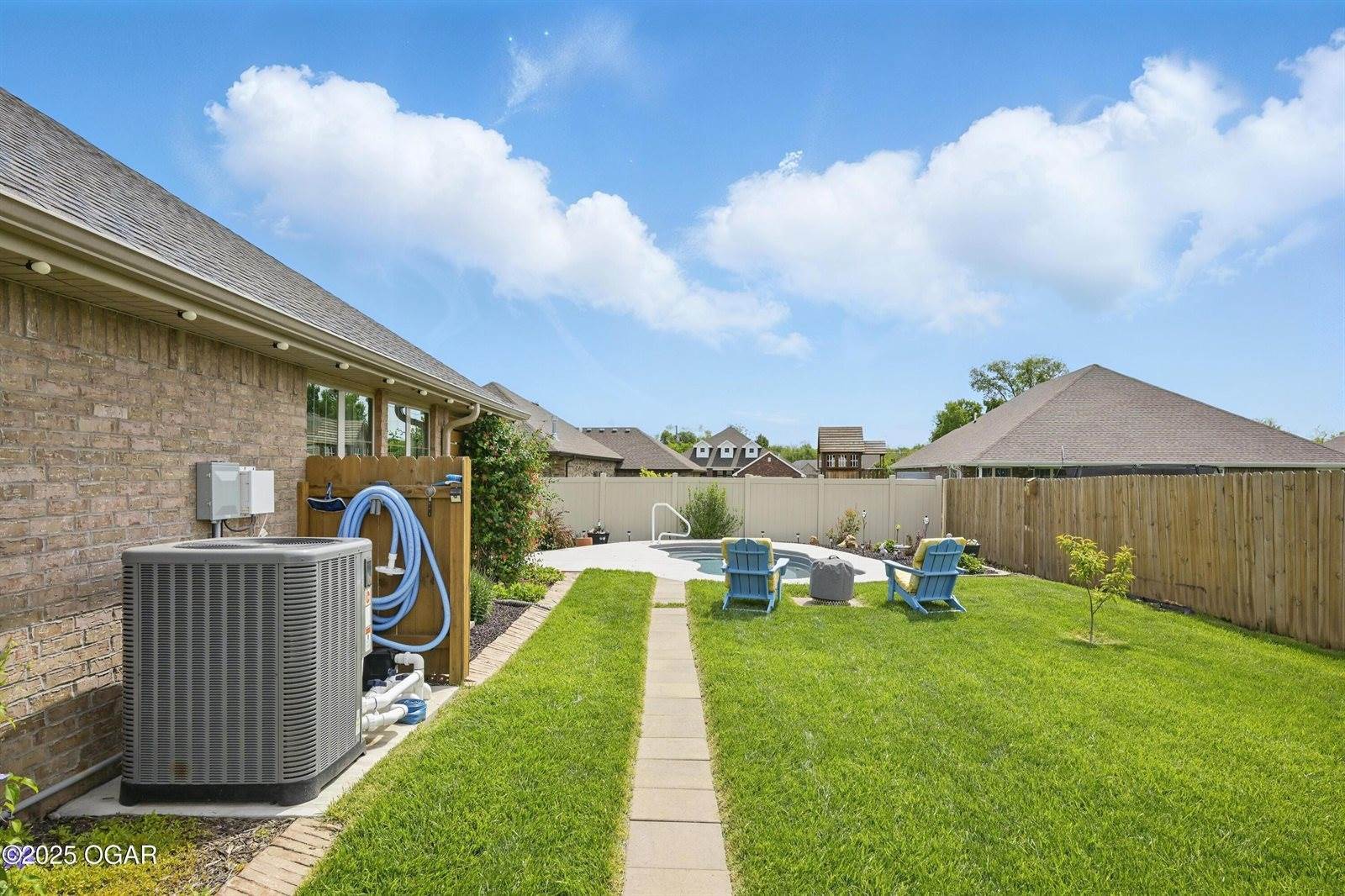 951 Lakeview Drive, Webb City, MO 64870