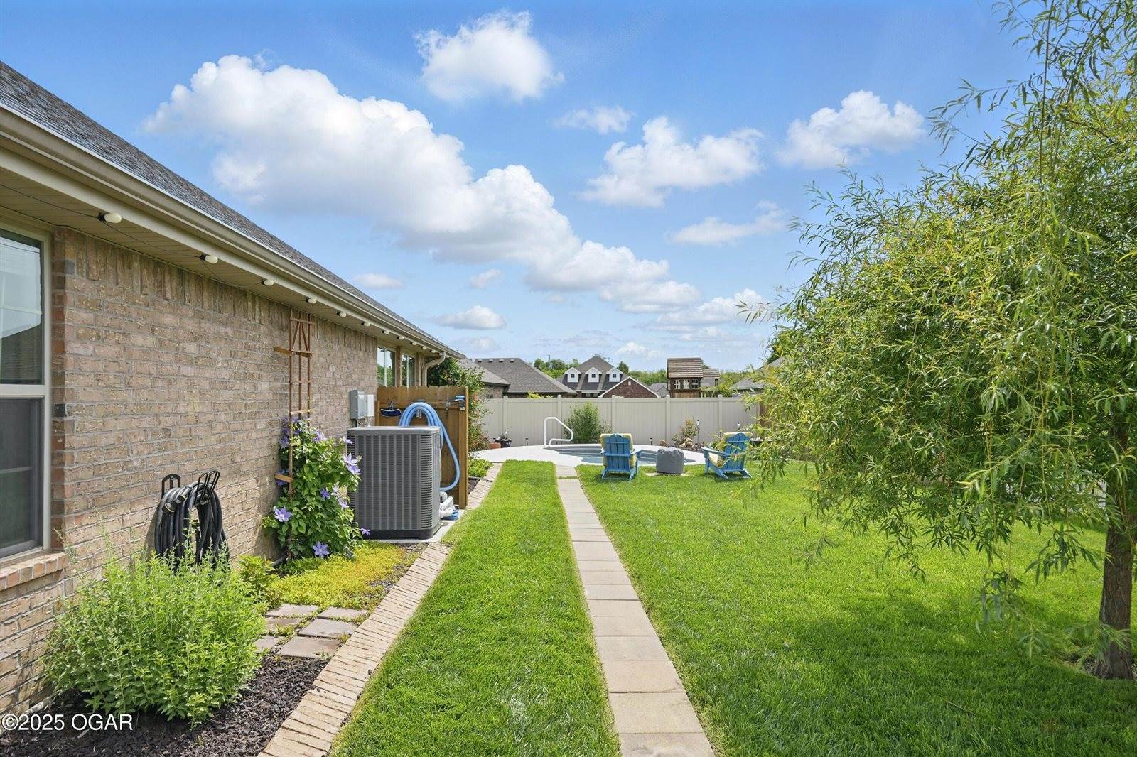 951 Lakeview Drive, Webb City, MO 64870