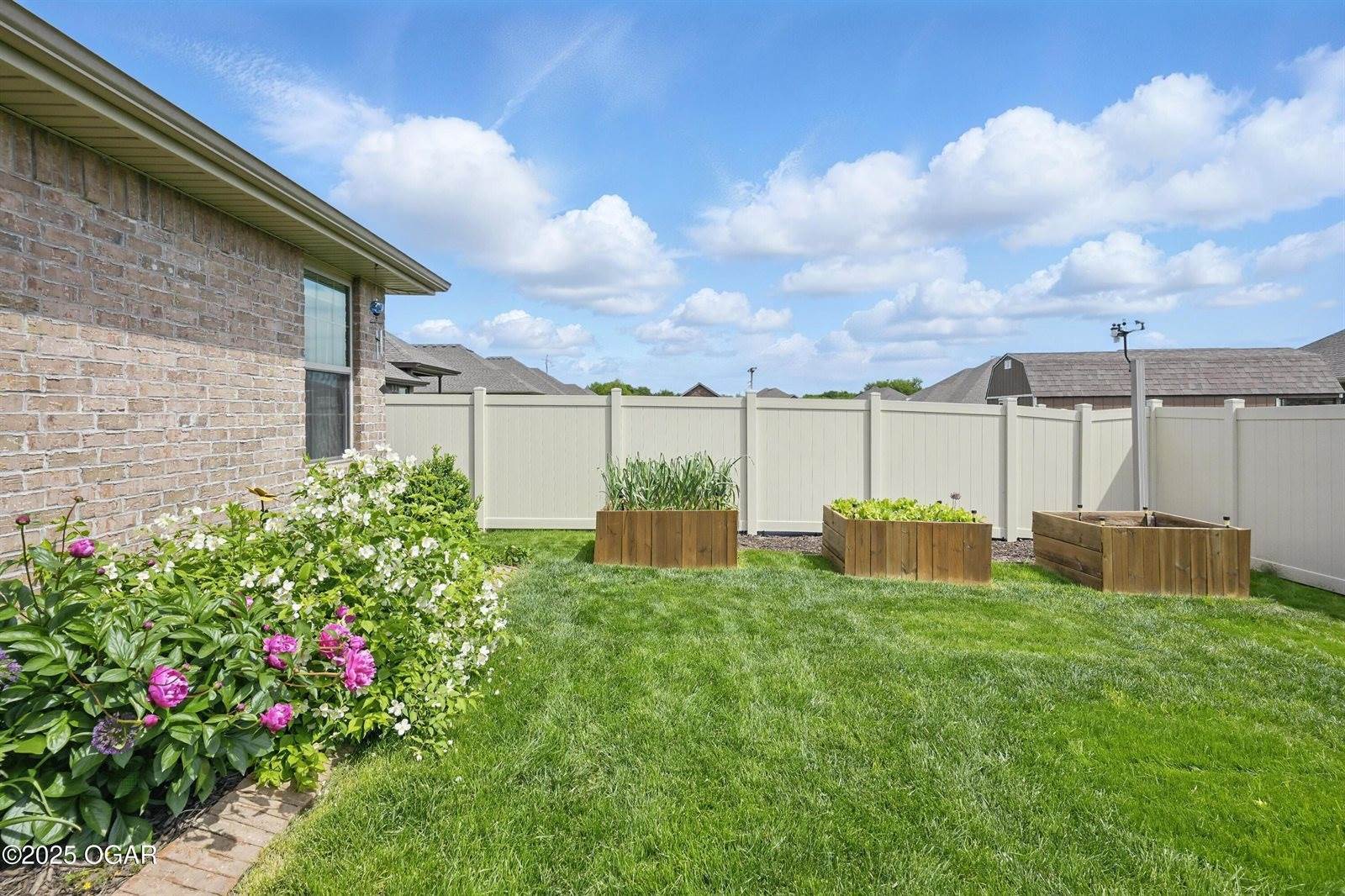 951 Lakeview Drive, Webb City, MO 64870