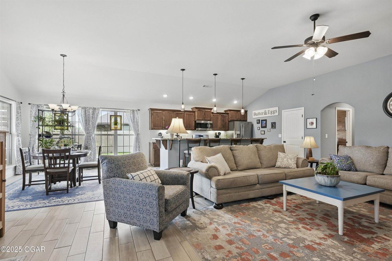 951 Lakeview Drive, Webb City, MO 64870