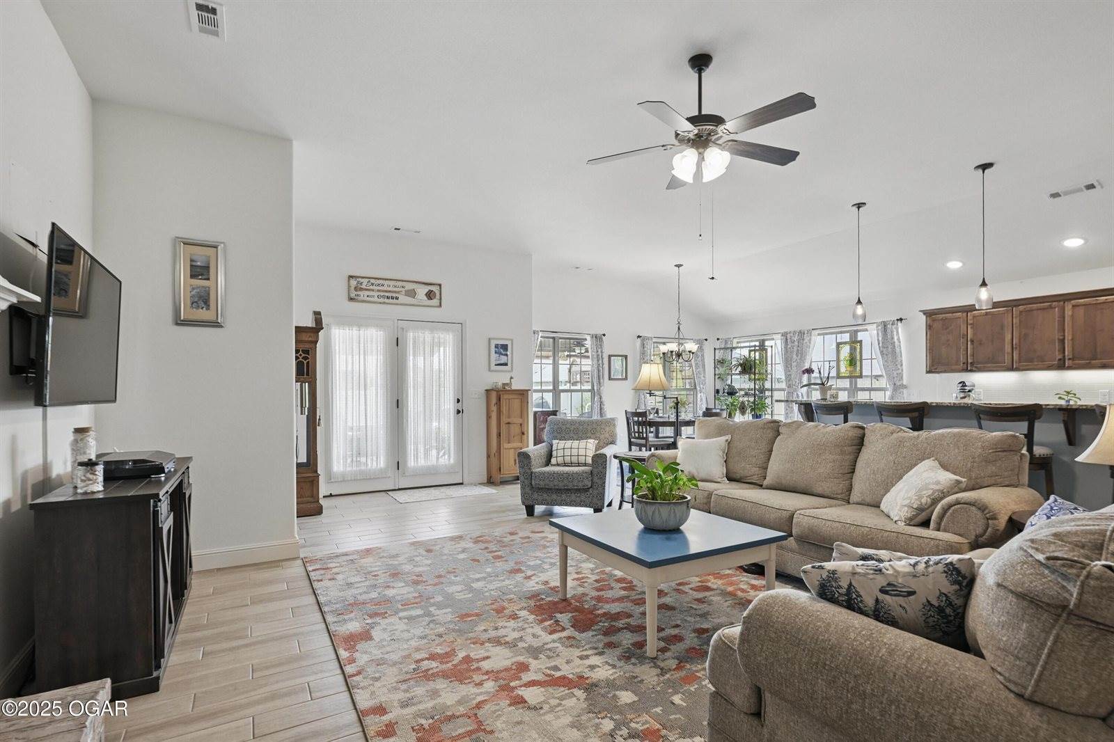 951 Lakeview Drive, Webb City, MO 64870