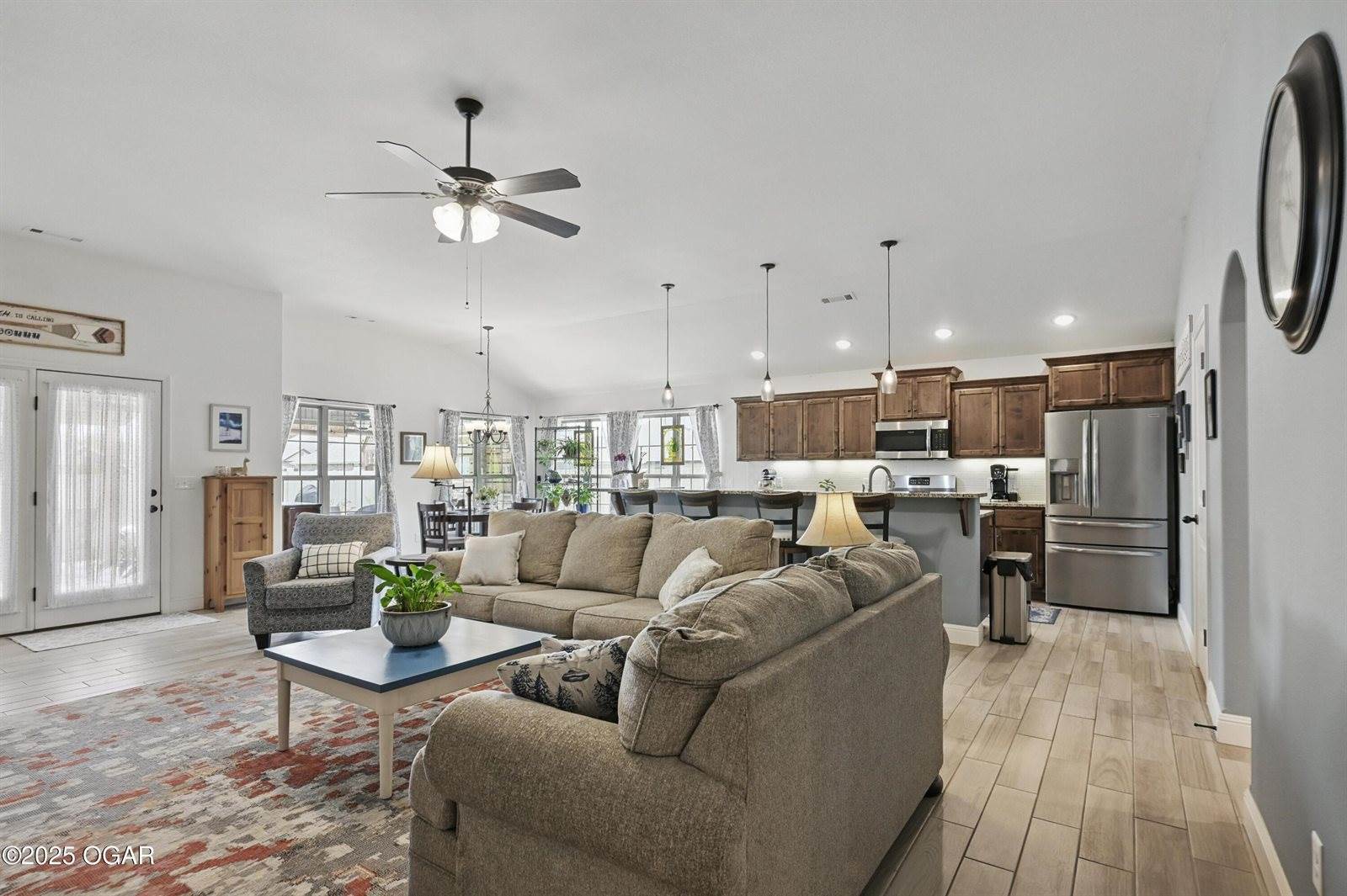 951 Lakeview Drive, Webb City, MO 64870