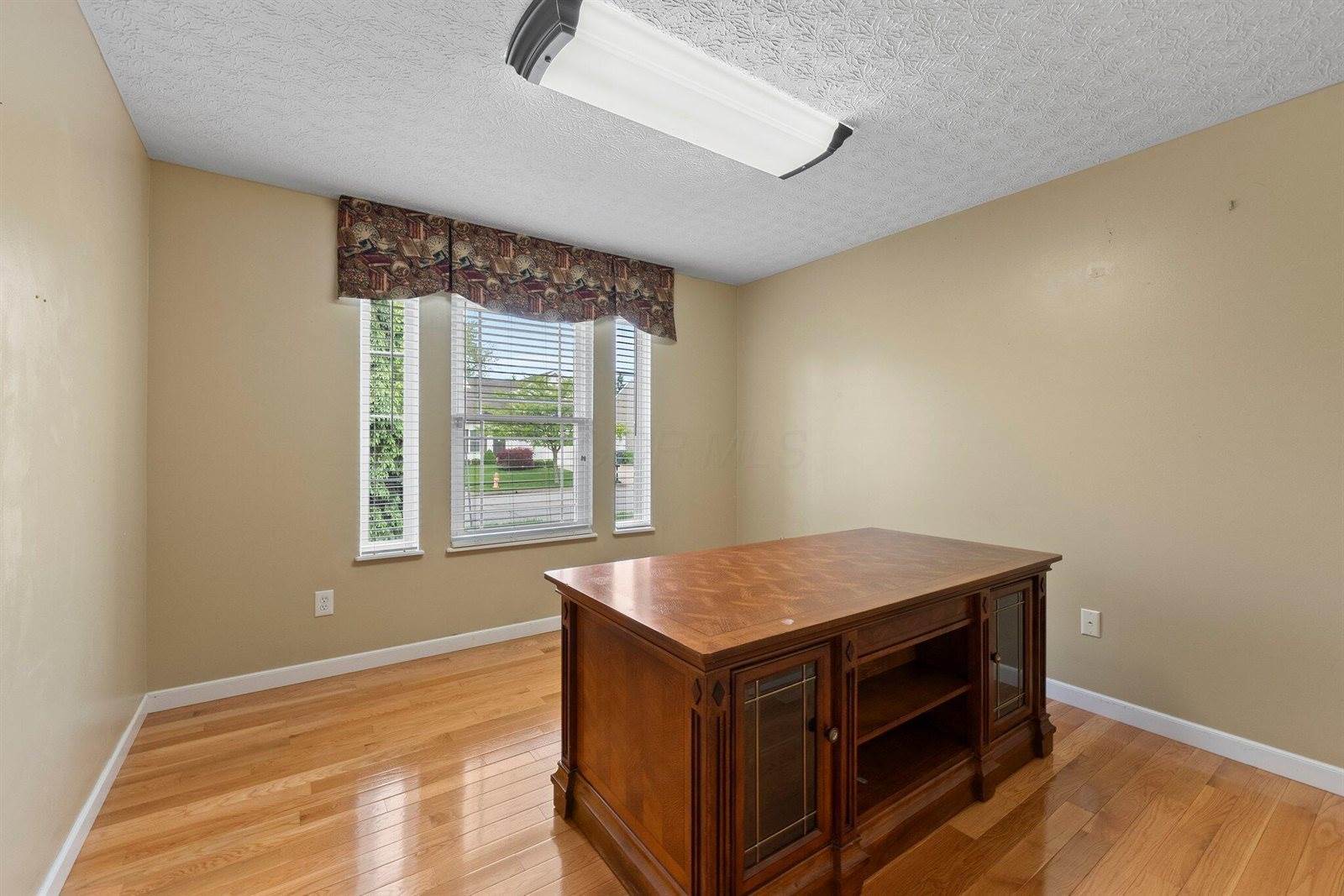 2938 Splitrock Road, Columbus, OH 43221