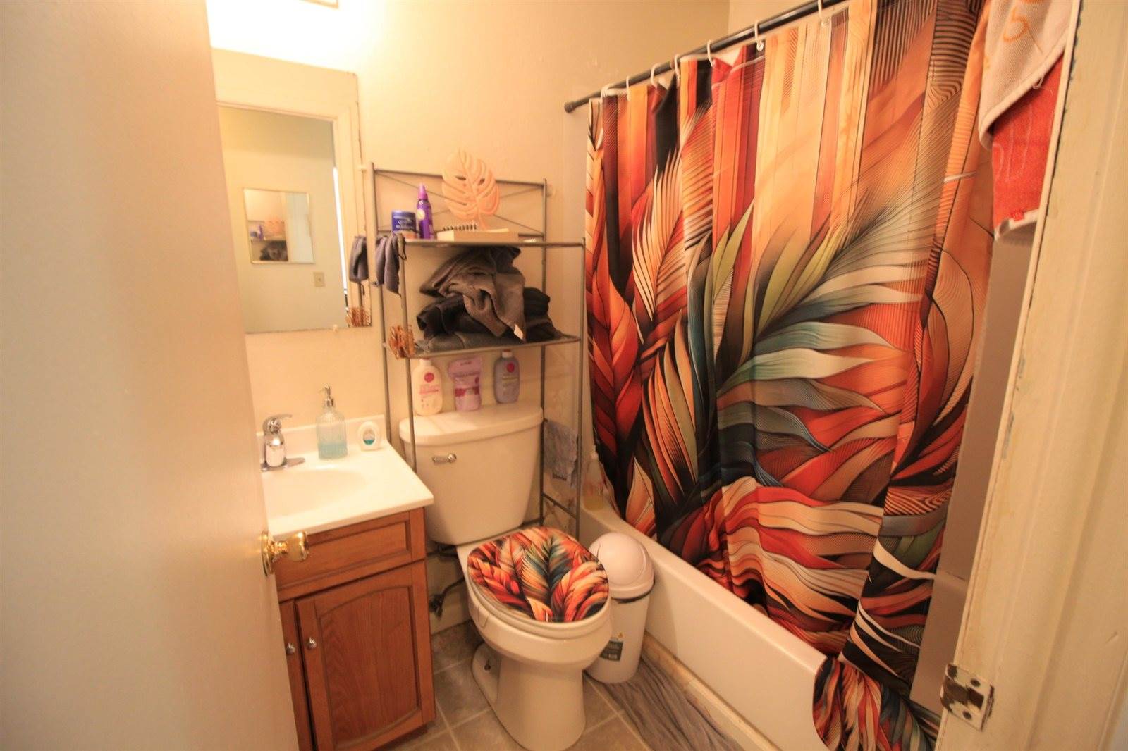 909A 21st Ave NW, Minot, ND 58703