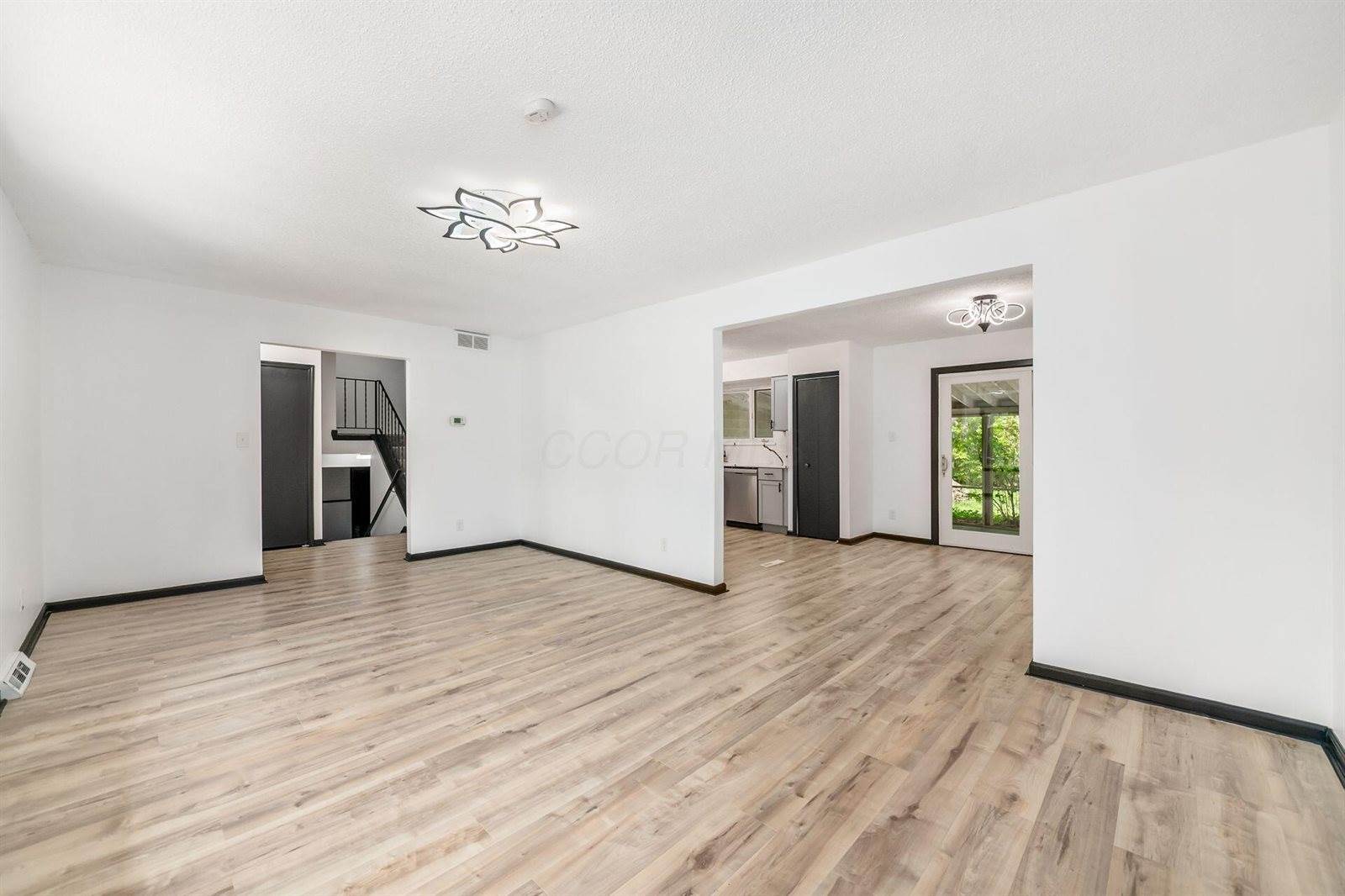 617 Codrington Circle, Columbus, OH 43230