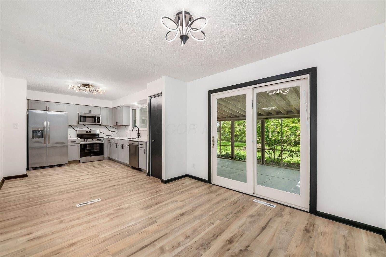 617 Codrington Circle, Columbus, OH 43230