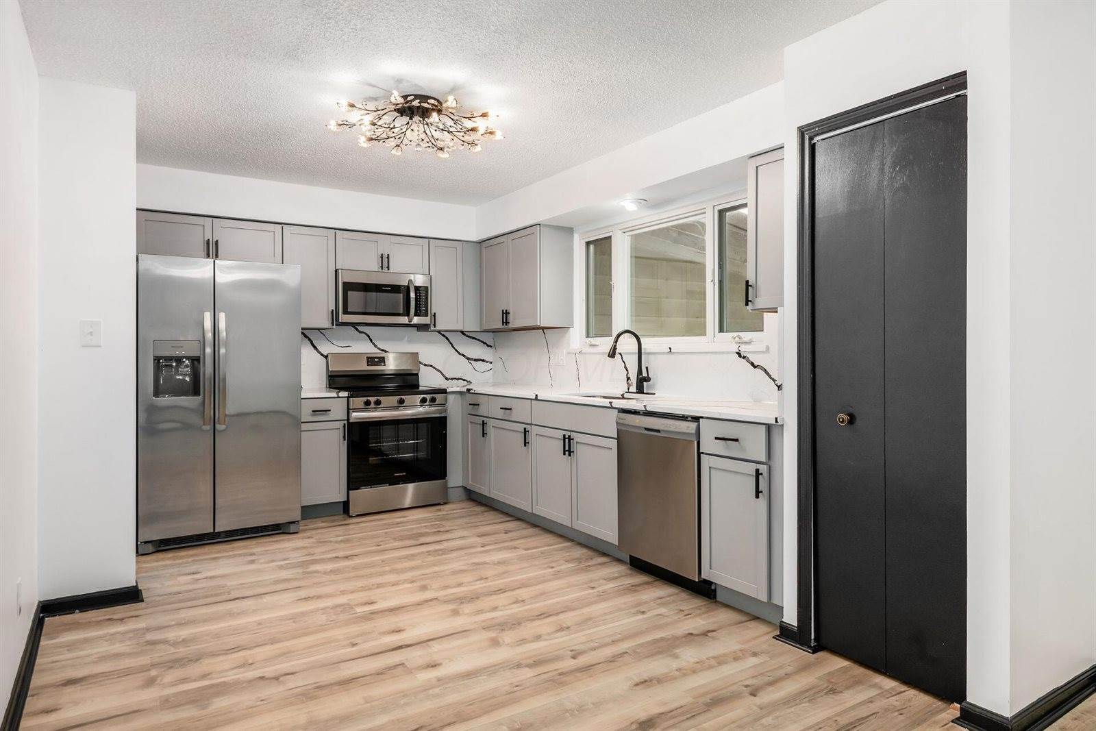 617 Codrington Circle, Columbus, OH 43230