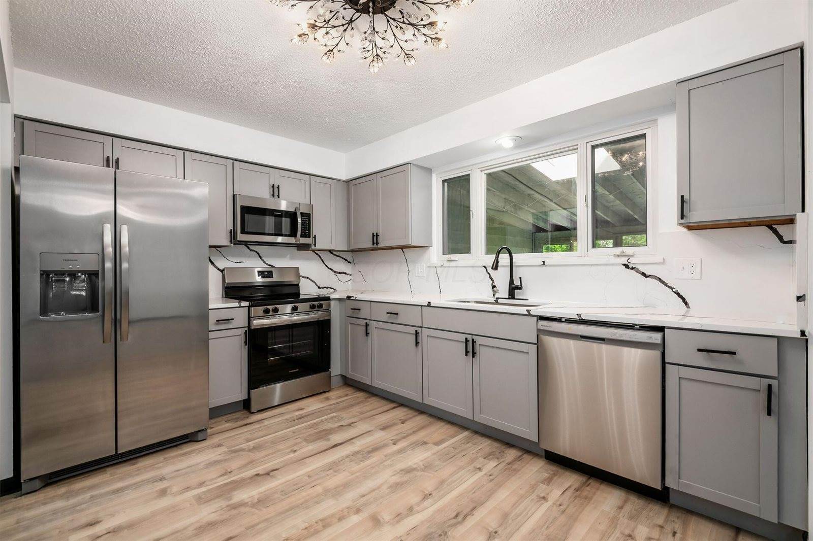 617 Codrington Circle, Columbus, OH 43230