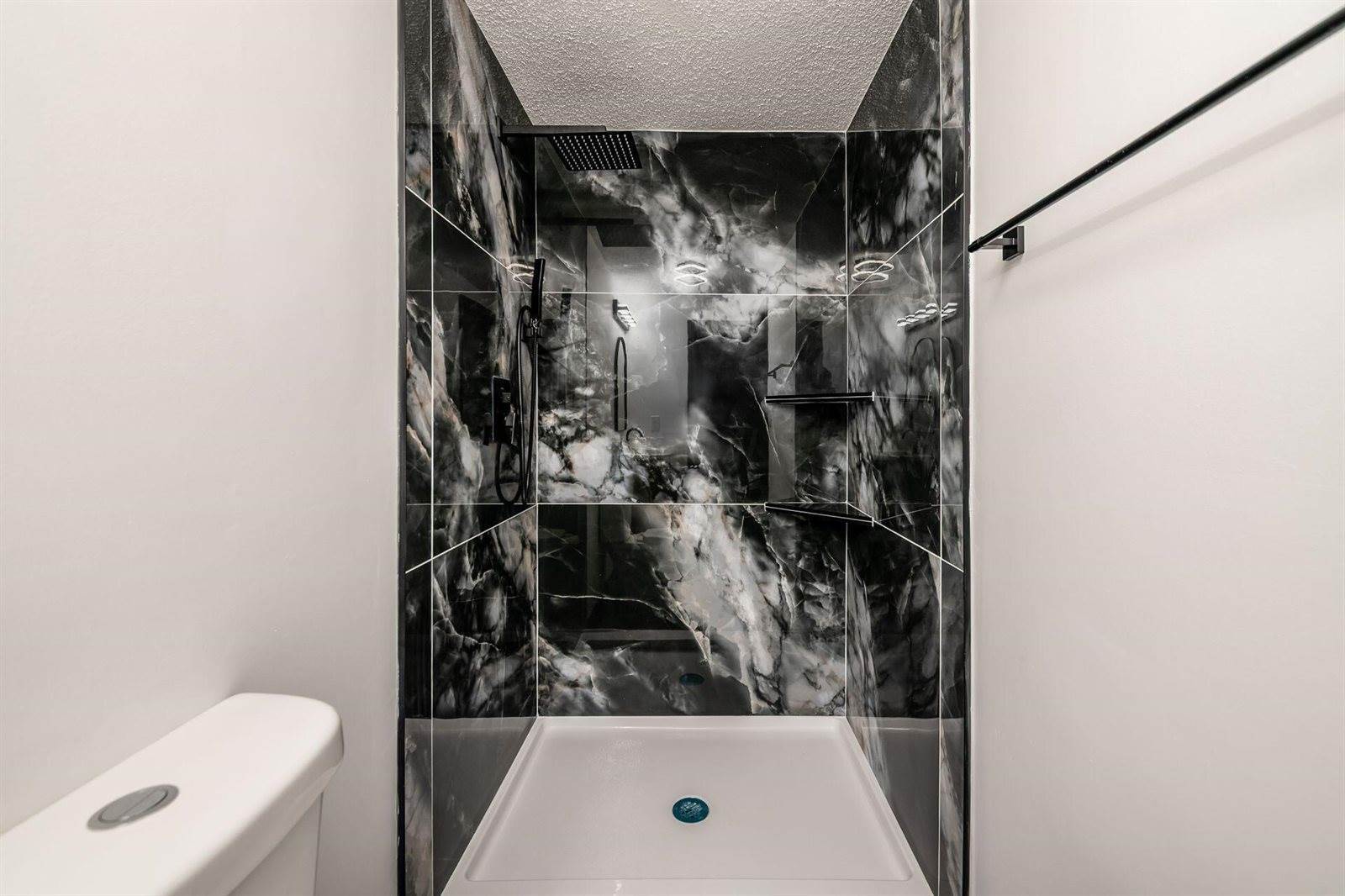 617 Codrington Circle, Columbus, OH 43230