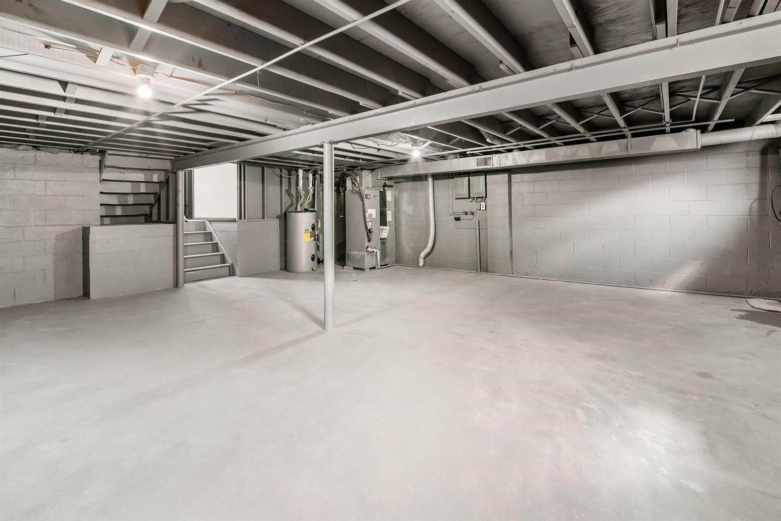 617 Codrington Circle, Columbus, OH 43230