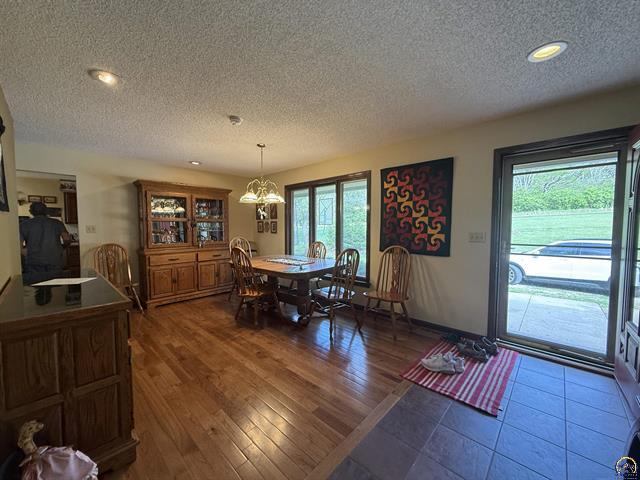 9445 Deer Trail Rd, Hoyt, KS 66440