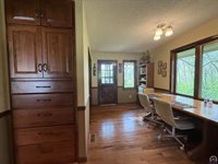 9445 Deer Trail Rd, Hoyt, KS 66440