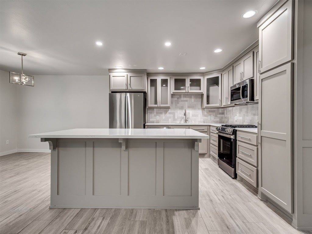 203 East Chicago Street, Shawnee, OK 74804