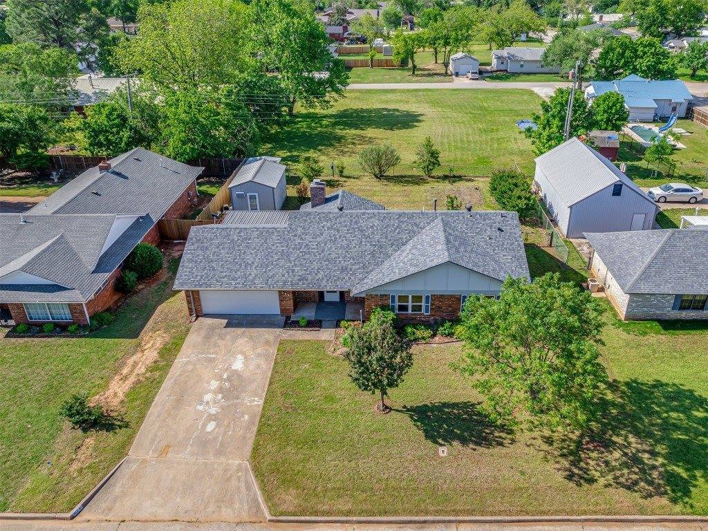 203 East Chicago Street, Shawnee, OK 74804