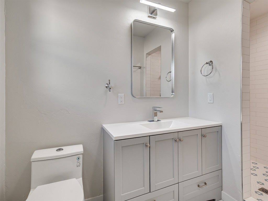 203 East Chicago Street, Shawnee, OK 74804