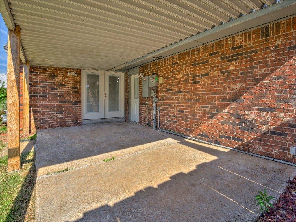 203 East Chicago Street, Shawnee, OK 74804