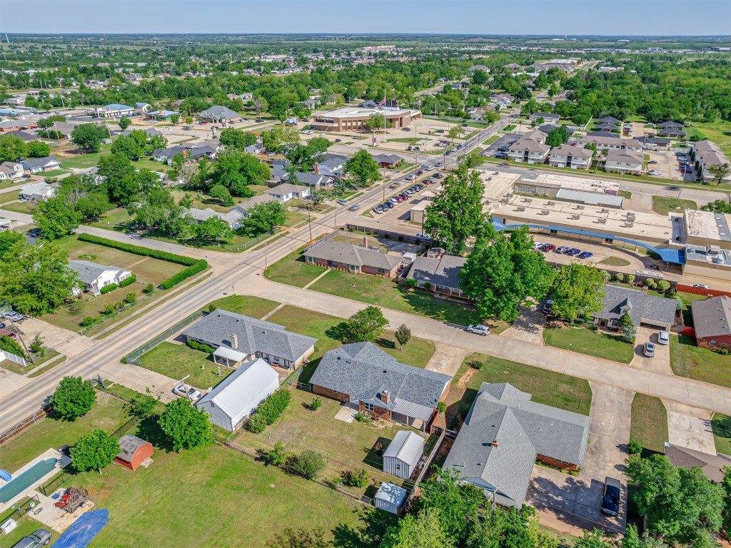 203 East Chicago Street, Shawnee, OK 74804