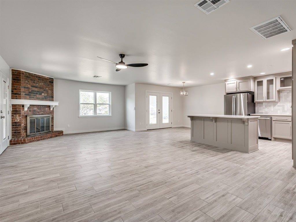 203 East Chicago Street, Shawnee, OK 74804