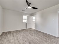 203 East Chicago Street, Shawnee, OK 74804