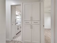 203 East Chicago Street, Shawnee, OK 74804