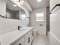 203 East Chicago Street, Shawnee, OK 74804