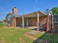 203 East Chicago Street, Shawnee, OK 74804