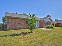 203 East Chicago Street, Shawnee, OK 74804