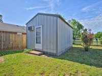 203 East Chicago Street, Shawnee, OK 74804