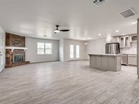 203 East Chicago Street, Shawnee, OK 74804