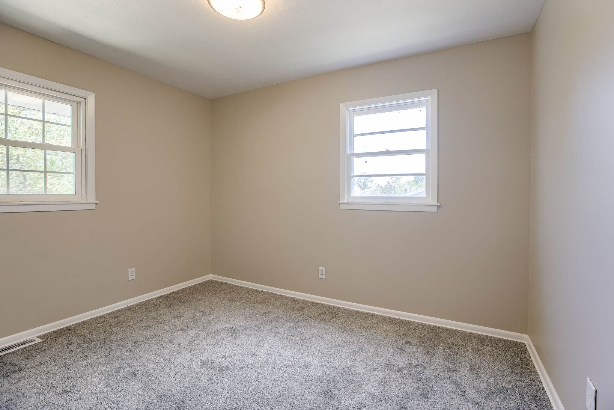 7723 Nebraska Avenue, Omaha, NE 68134