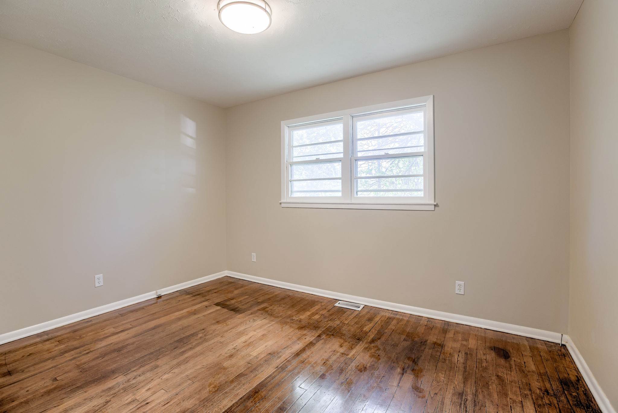 7723 Nebraska Avenue, Omaha, NE 68134