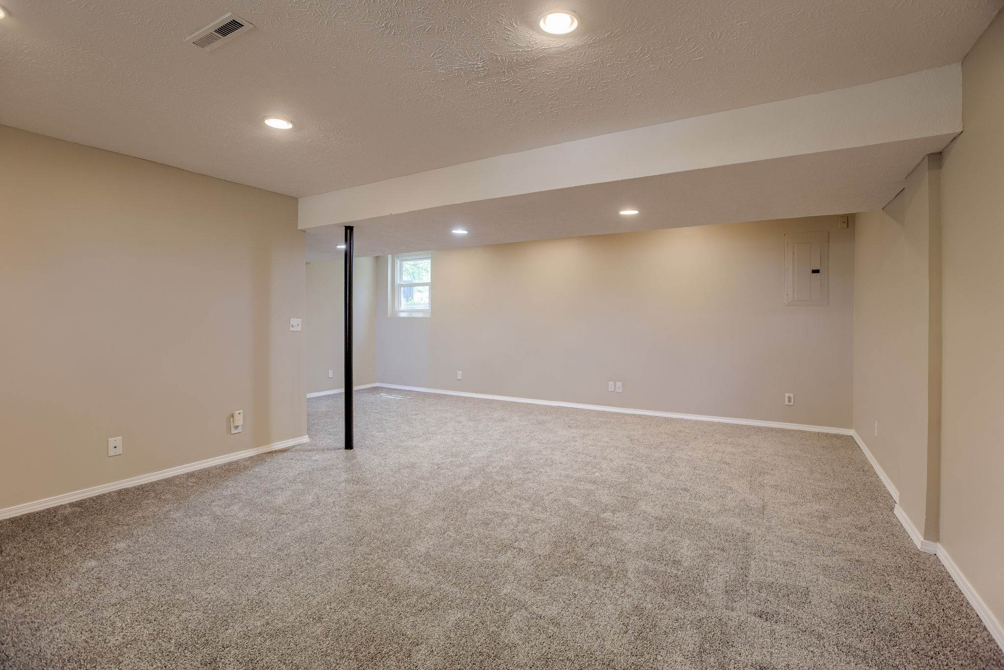 7723 Nebraska Avenue, Omaha, NE 68134