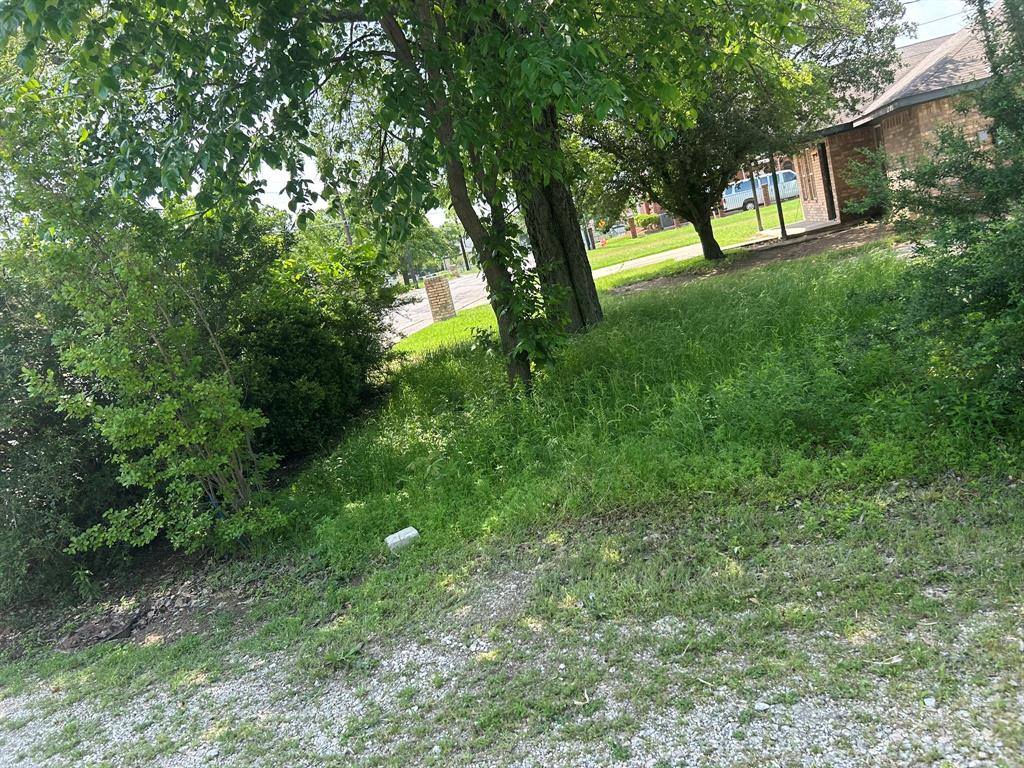 000 Lakey Street, Denton, TX 76205