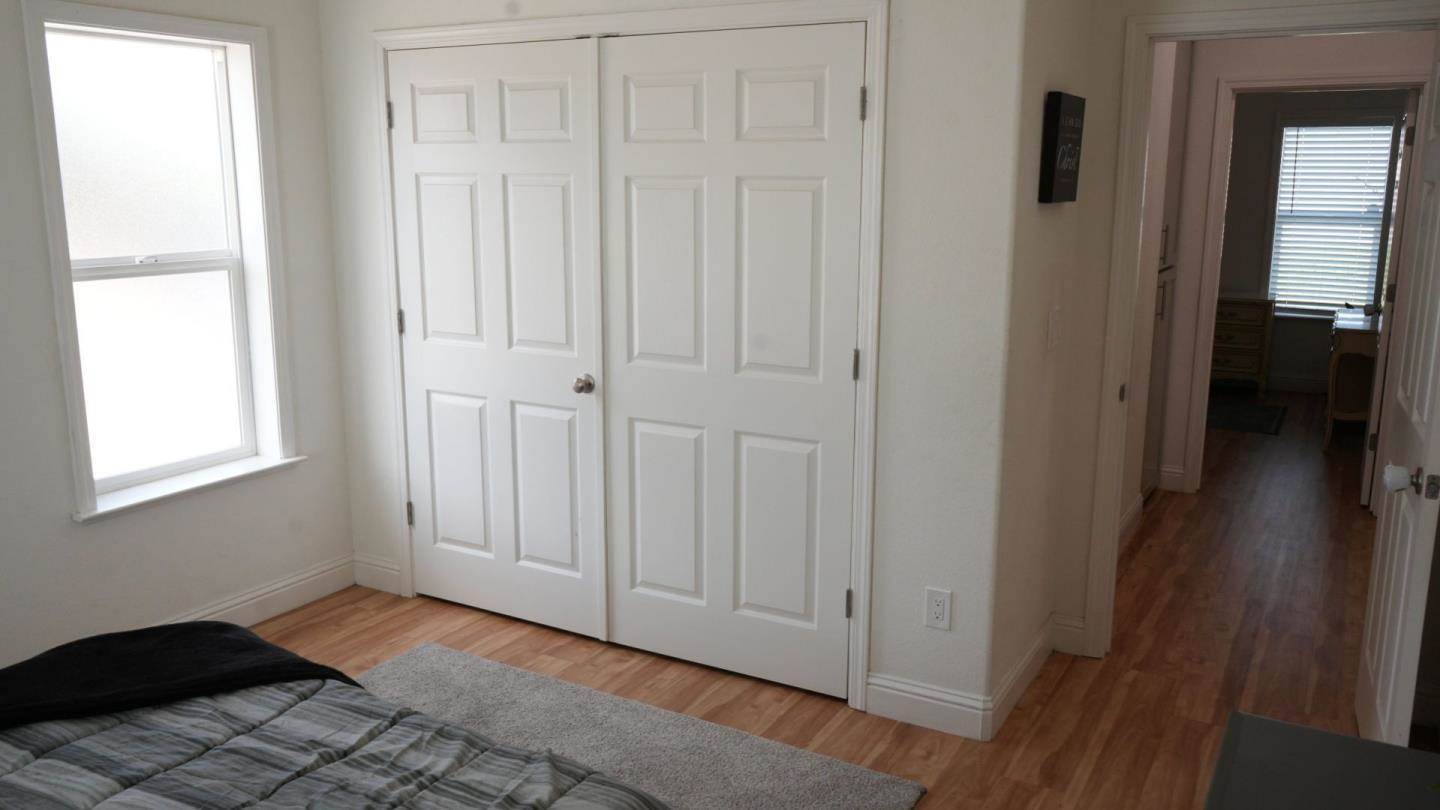 496 Northwood ST, Escalon, CA 95320