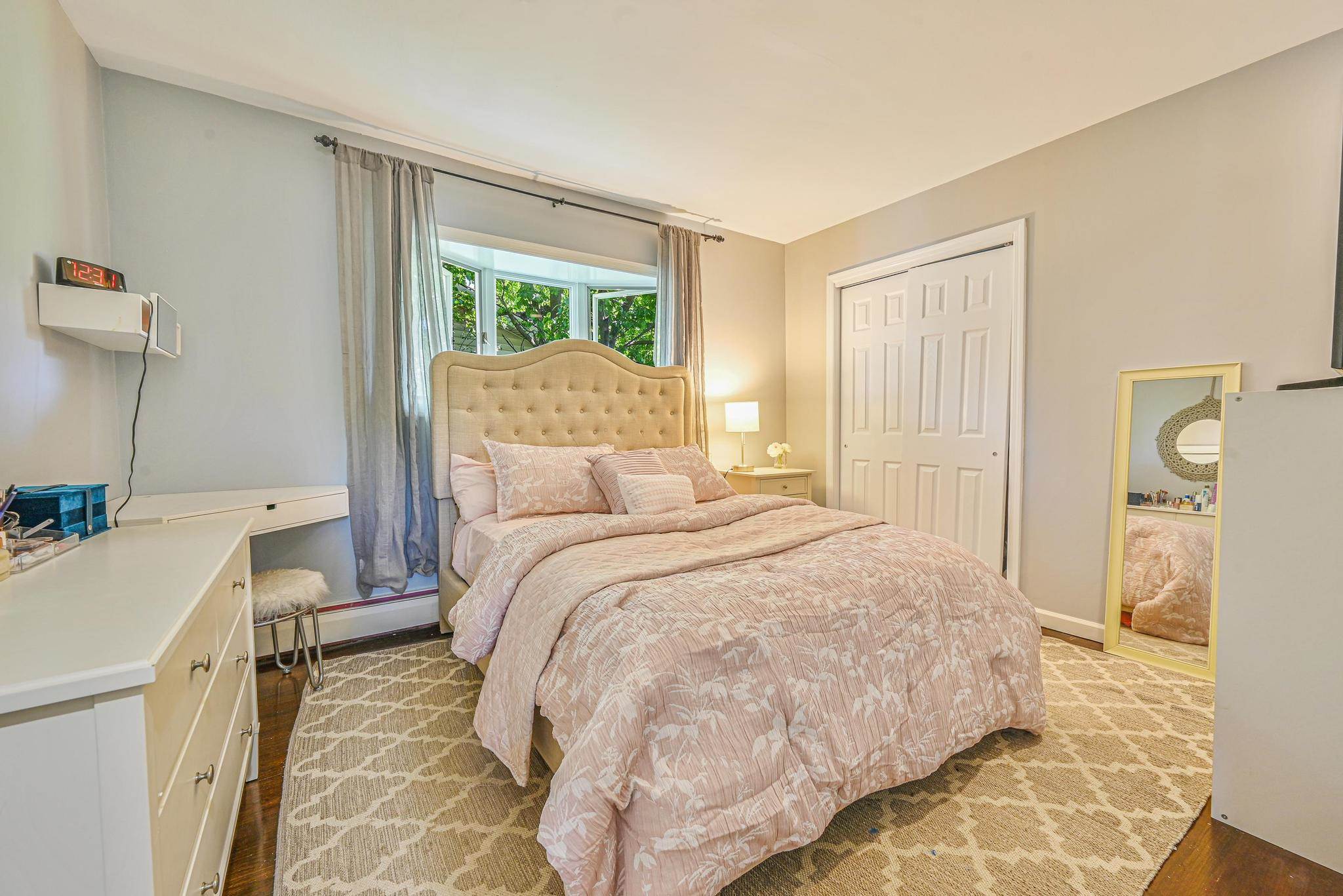 2 Boat Lane, Port Washington, NY 11050