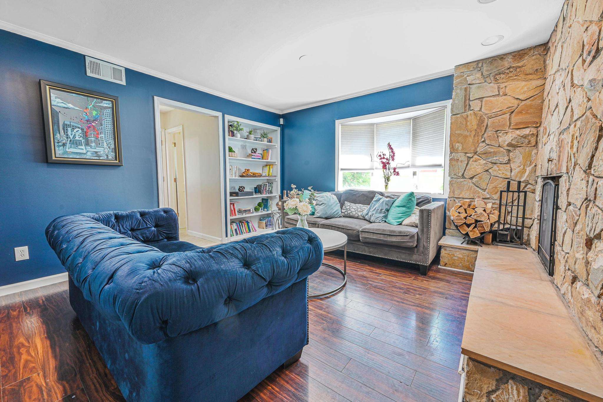 2 Boat Lane, Port Washington, NY 11050