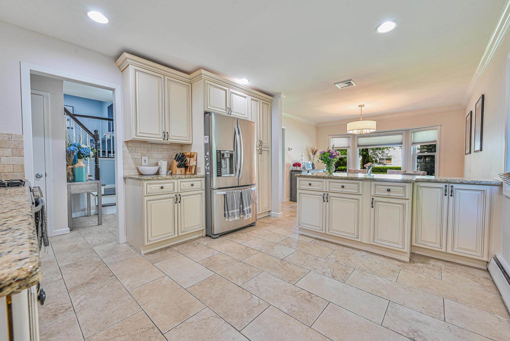 2 Boat Lane, Port Washington, NY 11050