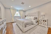 2 Boat Lane, Port Washington, NY 11050