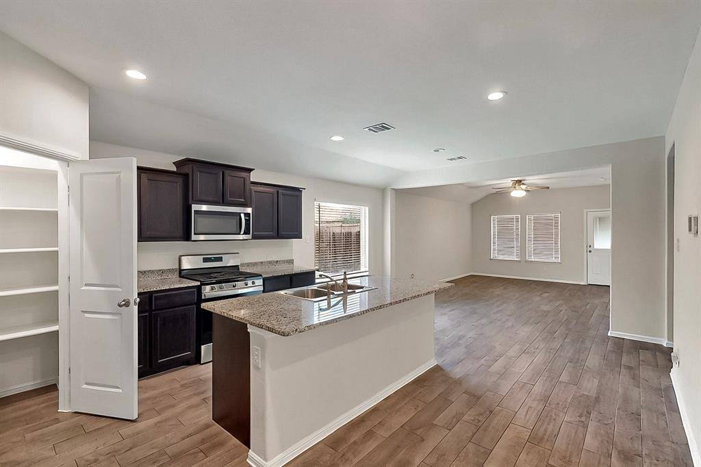 4612 Corktree Lane, Crowley, TX 76036