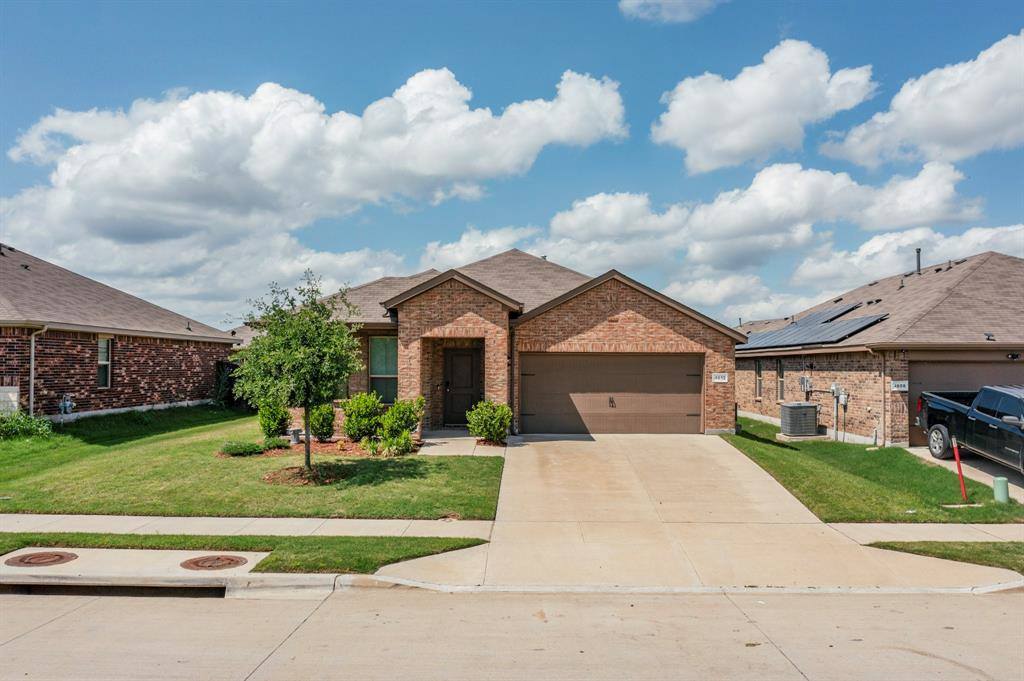 4612 Corktree Lane, Crowley, TX 76036
