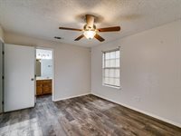 5005 Drew Court, Arlington, TX 76017